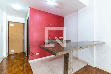 Cozinha de kitnet/studio à venda com 1 quarto, 42m² em República, São Paulo