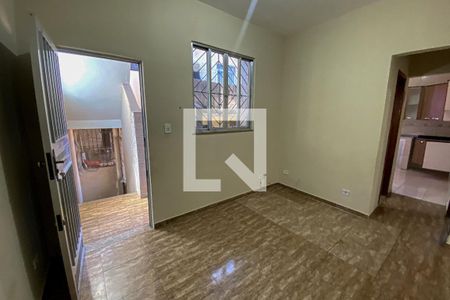 Sala de apartamento para alugar com 2 quartos, 70m² em Vila Meriti, Duque de Caxias