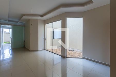 SALA de casa para alugar com 3 quartos, 150m² em Jardim Atlântico, Goiânia