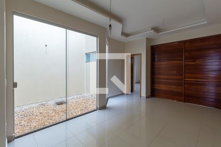 SALA de casa para alugar com 3 quartos, 150m² em Jardim Atlântico, Goiânia