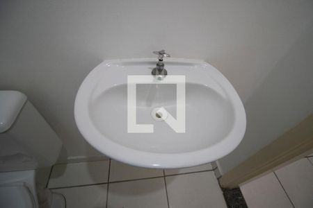 Lavabo de casa de condomínio para alugar com 2 quartos, 90m² em Vila São Luiz, Goiânia