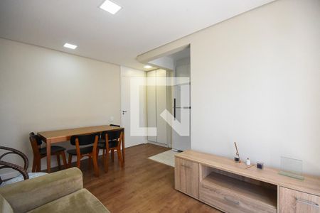 Sala de apartamento para alugar com 2 quartos, 50m² em Vila Praia, São Paulo