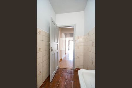 Banheiro social de casa à venda com 2 quartos, 130m² em Penha de França, São Paulo