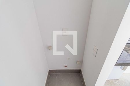 Lavanderia de apartamento para alugar com 1 quarto, 57m² em Pinheiros, São Paulo