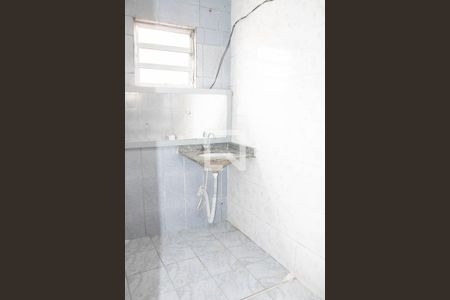 Banheiro do Quarto 1 de apartamento para alugar com 4 quartos, 50m² em Parque Edu Chaves, São Paulo