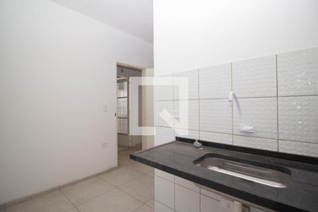 Cozinha de kitnet/studio para alugar com 1 quarto, 25m² em Vila Hebe, São Paulo