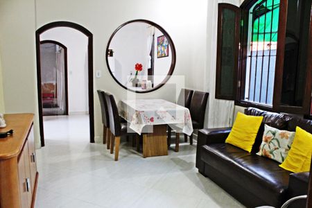 Sala de casa à venda com 4 quartos, 250m² em Itaquera, São Paulo
