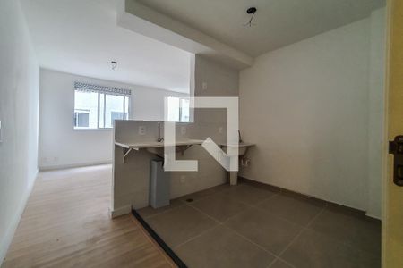 Sala/Cozinha de apartamento para alugar com 1 quarto, 37m² em Cambuci, São Paulo