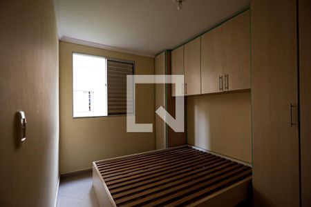 Quarto 1 de apartamento para alugar com 2 quartos, 53m² em Jardim Caiapiá, Cotia