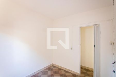 Quarto 2 de casa à venda com 2 quartos, 68m² em Vila Pires, Santo André