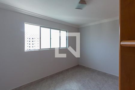 Quarto 2 de apartamento para alugar com 2 quartos, 58m² em Residencial Eldorado, Goiânia