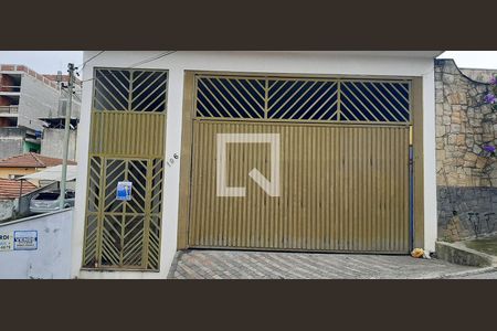 Casa à venda com 446m², 3 quartos e 8 vagas Casa à venda com 446m², 3 quartos e 8 vagasFachada da Casa