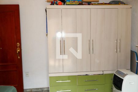 Casa à venda com 446m², 3 quartos e 8 vagas Casa à venda com 446m², 3 quartos e 8 vagasQuarto 1