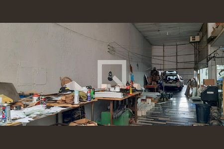 Casa à venda com 446m², 3 quartos e 8 vagas Casa à venda com 446m², 3 quartos e 8 vagasGaragem