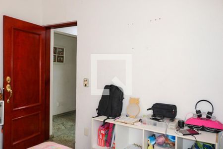 Casa à venda com 446m², 3 quartos e 8 vagas Casa à venda com 446m², 3 quartos e 8 vagasQuarto 2