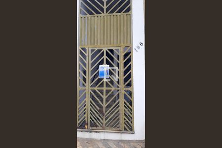 Casa à venda com 446m², 3 quartos e 8 vagas Casa à venda com 446m², 3 quartos e 8 vagasPlaquinha