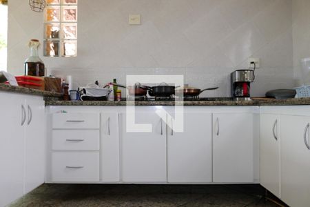 Casa à venda com 446m², 3 quartos e 8 vagas Casa à venda com 446m², 3 quartos e 8 vagasCozinha