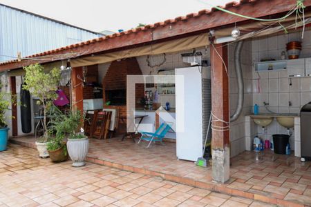 Casa à venda com 446m², 3 quartos e 8 vagas Casa à venda com 446m², 3 quartos e 8 vagasQuintal