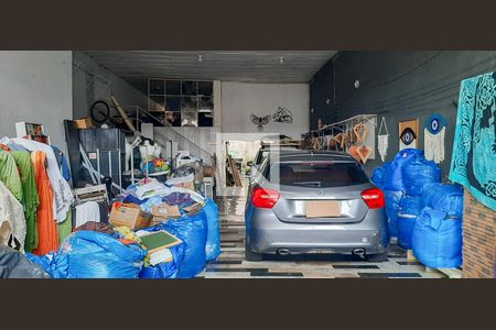 Casa à venda com 446m², 3 quartos e 8 vagas Casa à venda com 446m², 3 quartos e 8 vagasGaragem