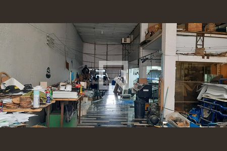 Casa à venda com 446m², 3 quartos e 8 vagas Casa à venda com 446m², 3 quartos e 8 vagasGaragem