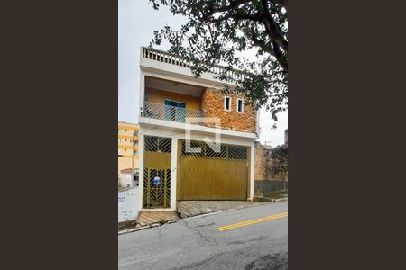 Casa à venda com 446m², 3 quartos e 8 vagas Casa à venda com 446m², 3 quartos e 8 vagasFachada da Casa