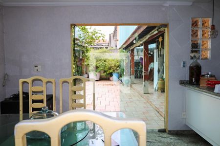 Casa à venda com 446m², 3 quartos e 8 vagas Casa à venda com 446m², 3 quartos e 8 vagasCozinha