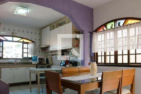 Cozinha de casa à venda com 3 quartos, 200m² em Vila São Vicente, São Paulo