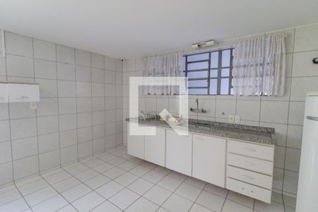 Casa à venda com 406m², 6 quartos e 3 vagas Casa à venda com 406m², 6 quartos e 3 vagasCozinha 2