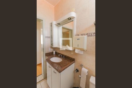 Casa à venda com 406m², 6 quartos e 3 vagas Casa à venda com 406m², 6 quartos e 3 vagasBanheiro