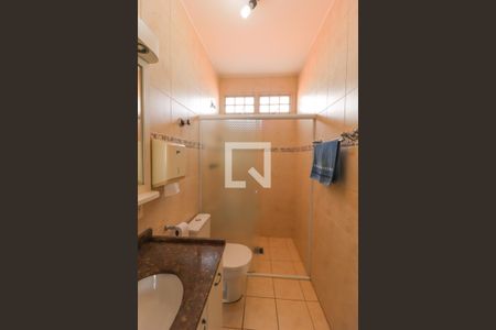 Casa à venda com 406m², 6 quartos e 3 vagas Casa à venda com 406m², 6 quartos e 3 vagasBanheiro
