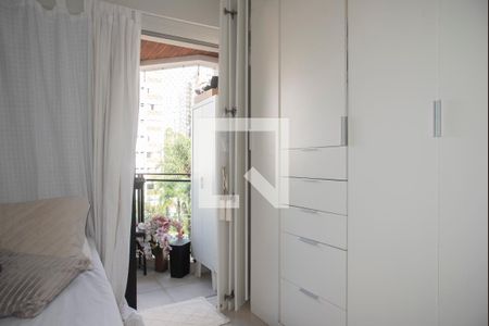 Quarto 1 de apartamento para alugar com 2 quartos, 50m² em Campo Belo, São Paulo