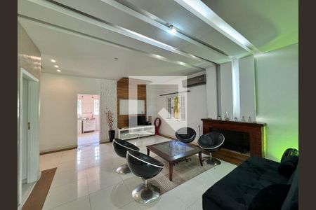 Sala de casa à venda com 3 quartos, 700m² em Vargem Grande, Rio de Janeiro