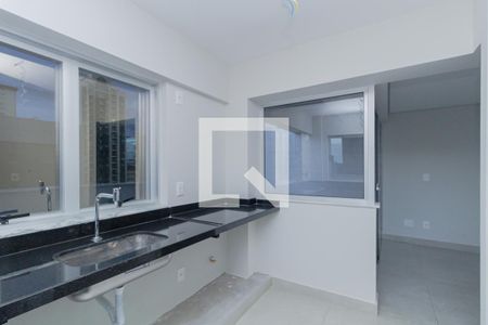 Cozinha de apartamento à venda com 2 quartos, 100m² em Lourdes, Belo Horizonte