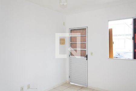 Sala de casa de condomínio para alugar com 2 quartos, 60m² em Guaratiba, Rio de Janeiro