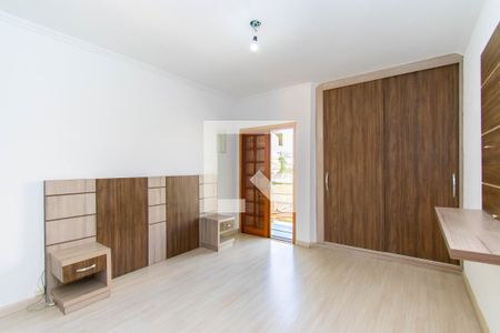Suíte 1 de casa à venda com 3 quartos, 200m² em Chácara Mafalda, São Paulo