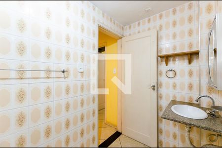 Banheiro de apartamento para alugar com 1 quarto, 65m² em Ponta da Praia, Santos