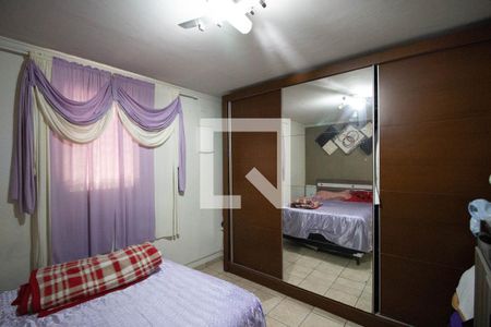 Quarto 1 de casa à venda com 4 quartos, 240m² em Cidade São Miguel, São Paulo