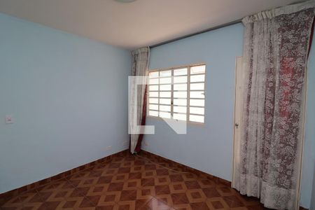 Sala de casa à venda com 2 quartos, 270m² em Capão do Embira, São Paulo
