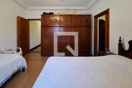 Casa à venda com 417m², 3 quartos e 4 vagas