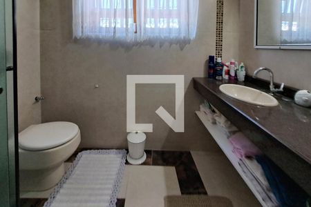 Casa à venda com 417m², 3 quartos e 4 vagas