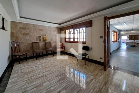 Casa à venda com 417m², 3 quartos e 4 vagas