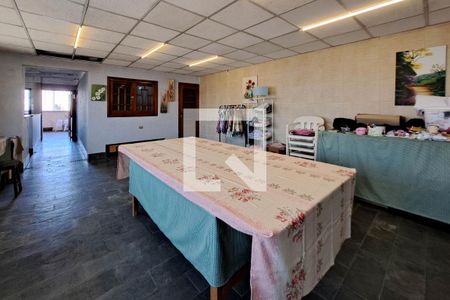 Casa à venda com 417m², 3 quartos e 4 vagas