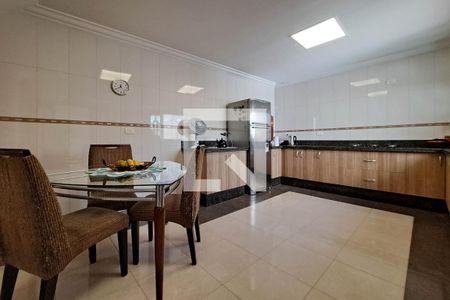 Casa à venda com 417m², 3 quartos e 4 vagas