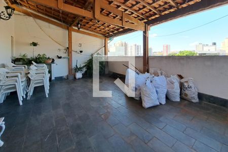 Casa à venda com 417m², 3 quartos e 4 vagas