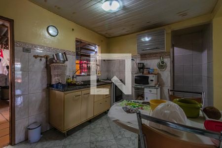 Casa à venda com 300m², 3 quartos e 1 vaga Casa à venda com 300m², 3 quartos e 1 vagaCozinha