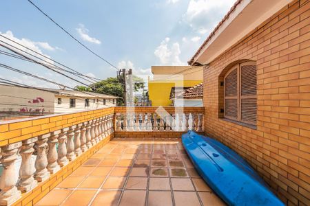 Casa à venda com 300m², 3 quartos e 1 vaga Casa à venda com 300m², 3 quartos e 1 vagaVaranda