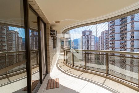 Varanda da Sala de apartamento para alugar com 3 quartos, 114m² em Barra da Tijuca, Rio de Janeiro