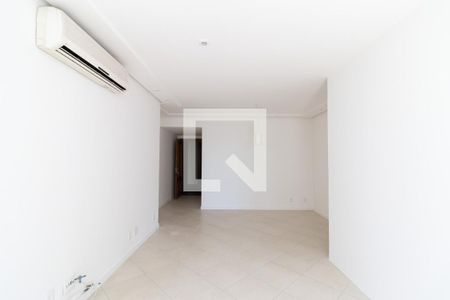 Sala de apartamento para alugar com 3 quartos, 114m² em Barra da Tijuca, Rio de Janeiro