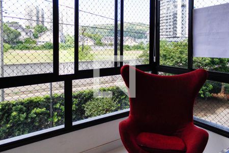 Varanda da Sala de apartamento à venda com 3 quartos, 84m² em Jardim Carvalho, Porto Alegre