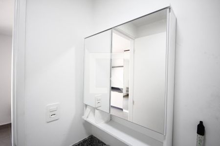 Banheiro de kitnet/studio para alugar com 1 quarto, 31m² em Vila Mariana, São Paulo